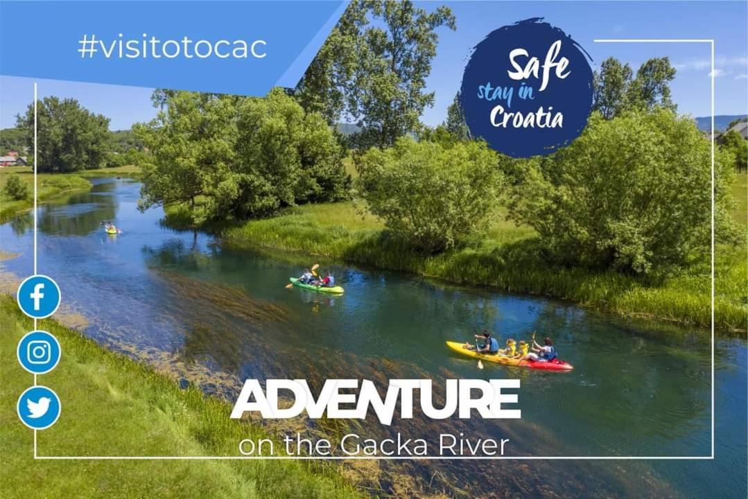 Guest House Gacka Rogic โอโทชาส ภายนอก รูปภาพ